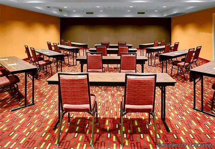 Courtyard Greenville Kemudahan gambar